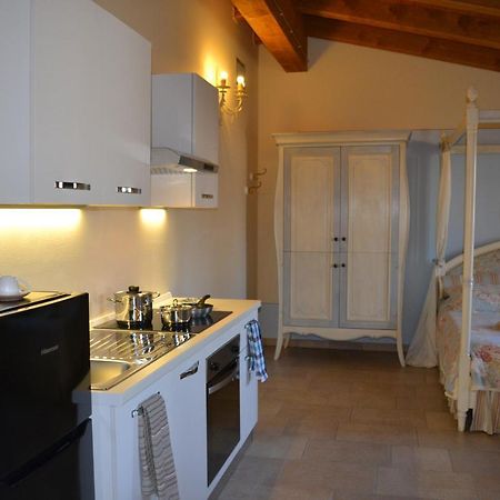 Agriturismo Otto Ducati D'Oro إيزولا ديلا سكالا المظهر الخارجي الصورة