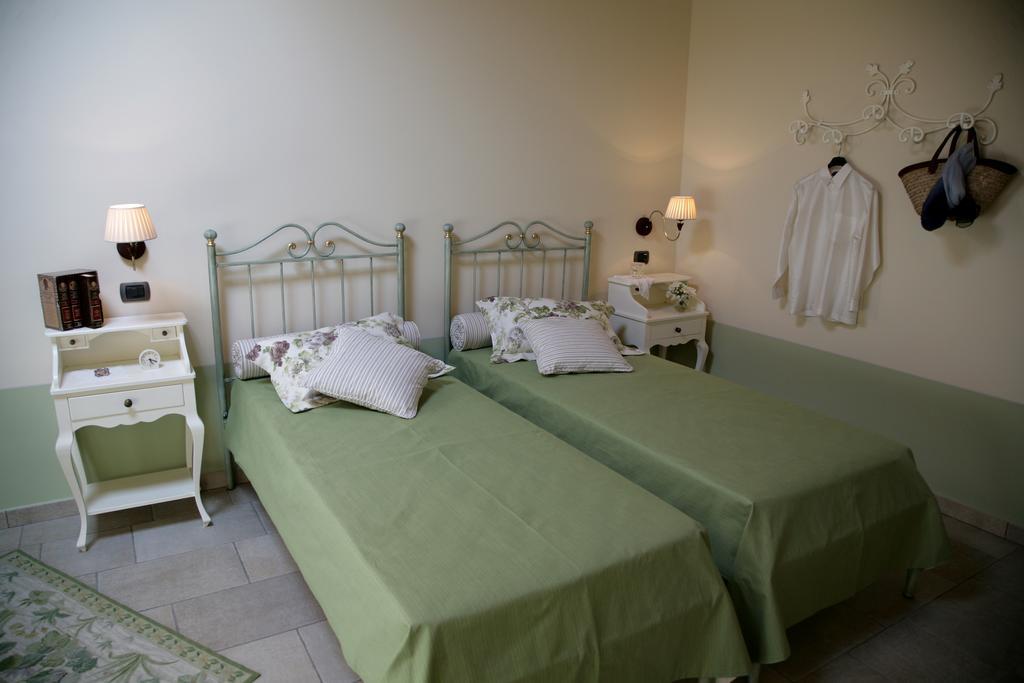 Agriturismo Otto Ducati D'Oro إيزولا ديلا سكالا الغرفة الصورة